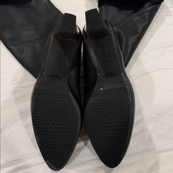 Stuart Weitzman Black leather Over-The-Knee Boots with Gold Block Heel - Picture 9 of 12